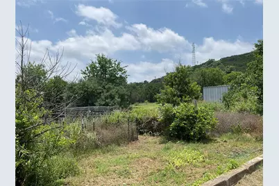 508 N 1st Street, Cranfills Gap, TX 76637 - Photo 9