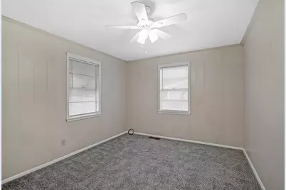 303 W Davis Street, Blue Ridge, TX 75424 - Photo 7