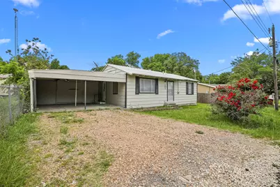 303 W Davis Street, Blue Ridge, TX 75424 - Photo 1