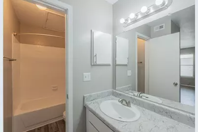 1122 Millview Drive #2401, Arlington, TX 76012 - Photo 3