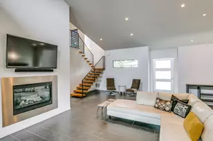 919 Knott Pl, Dallas, TX 75208 - Photo 5