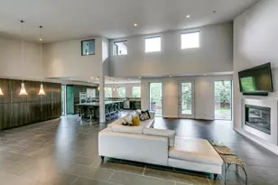 919 Knott Pl, Dallas, TX 75208 - Photo 9