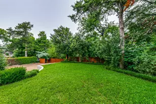 919 Knott Pl, Dallas, TX 75208 - Photo 23