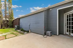 2927 S Bend Dr, Dallas, TX 75229 - Photo 25