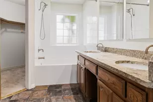 2927 S Bend Dr, Dallas, TX 75229 - Photo 15