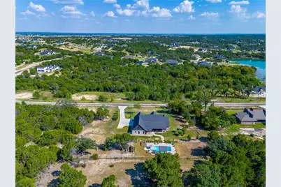 1146 Eagles Bluff Drive, Weatherford, TX 76087 - Photo 31