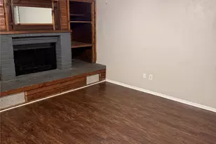 1005 Fairfax Ct, Arlington, TX 76015 - Photo 5