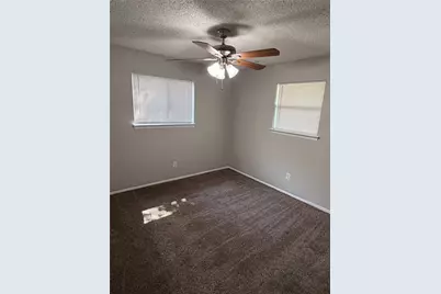 1005 Fairfax Court, Arlington, TX 76015 - Photo 13