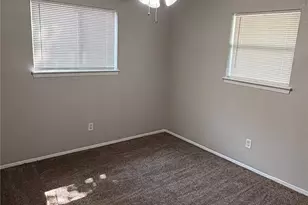 1005 Fairfax Ct, Arlington, TX 76015 - Photo 13
