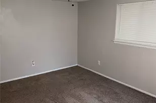1005 Fairfax Ct, Arlington, TX 76015 - Photo 11