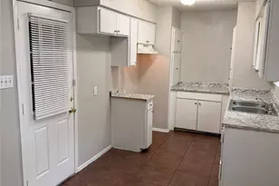 1005 Fairfax Ct, Arlington, TX 76015 - Photo 7