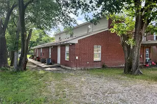 218 N 6th St, Wills Point, TX 75169 - Photo 1