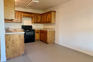 218 N 6th St, Wills Point, TX 75169 - Photo 5