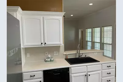 212 Toluca Trail, Hewitt, TX 76643 - Photo 11
