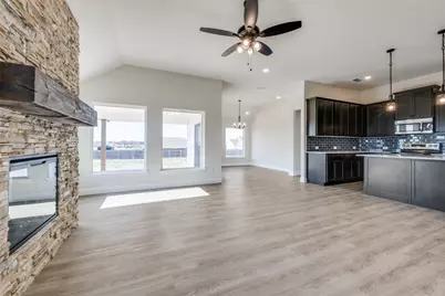 104 Ranchview, Valley View, TX 76272 - Photo 9