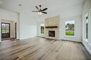 104 Ranchview, Valley View, TX 76272 - Photo 9