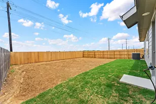 915 Prince Albert, Seguin, TX 78155 - Photo 23