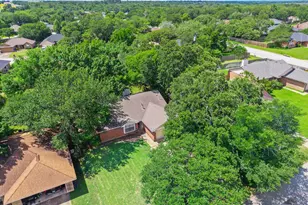 2007 Sandalwood Ln, Bryan, TX 77807 - Photo 19