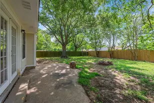 2007 Sandalwood Ln, Bryan, TX 77807 - Photo 17