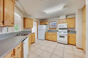 2007 Sandalwood Ln, Bryan, TX 77807 - Photo 7