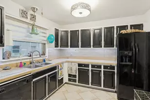 9931 Witham St, Dallas, TX 75220 - Photo 5