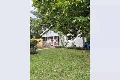 501 W Roosevelt Avenue, Whitney, TX 76692 - Photo 1