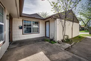 811 Pebble Beach Dr, Garland, TX 75043 - Photo 9