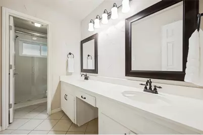 2119 Shumard Oak Lane, Irving, TX 75063 - Photo 17