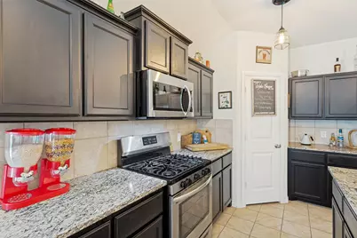 709 Wylie Street, Crowley, TX 76036 - Photo 11
