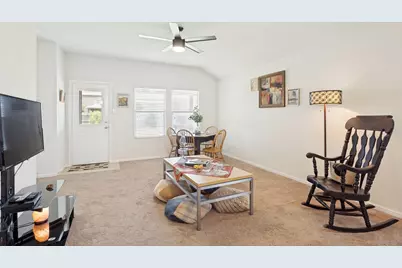 709 Wylie Street, Crowley, TX 76036 - Photo 9