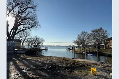 3905 Montgomery Drive, Granbury, TX 76049 - Photo 3