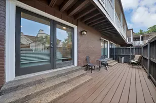 5904 Sandhurst Ln, Dallas, TX 75206 - Photo 25