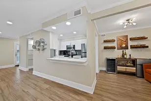 5904 Sandhurst Ln, Dallas, TX 75206 - Photo 11
