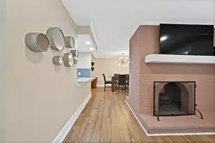 5904 Sandhurst Ln, Dallas, TX 75206 - Photo 9