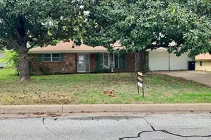 4809 Wheelock Dr, Fort Worth, TX 76133 - Photo 1