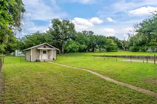 301 E 2nd St, Weatherford, TX 76086 - Photo 23
