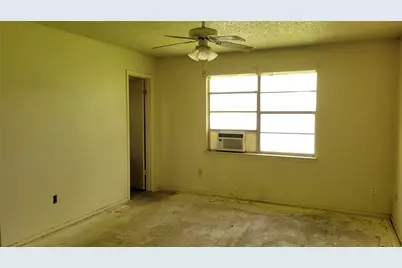 902 S Old Temple Road, Hewitt, TX 76643 - Photo 17