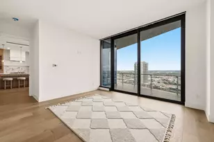 3130 N Harwood St, Dallas, TX 75201 - Photo 15