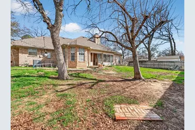 1704 S Bowen Road, Pantego, TX 76013 - Photo 35