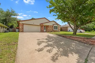 1926 Creek Wood Ct, Irving, TX 75060 - Photo 1