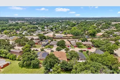 1926 Creek Wood Court, Irving, TX 75060 - Photo 21