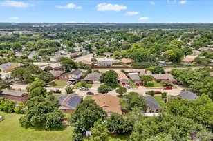 1926 Creek Wood Ct, Irving, TX 75060 - Photo 21
