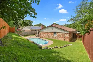 1926 Creek Wood Ct, Irving, TX 75060 - Photo 11