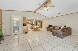 1926 Creek Wood Ct, Irving, TX 75060 - Photo 7