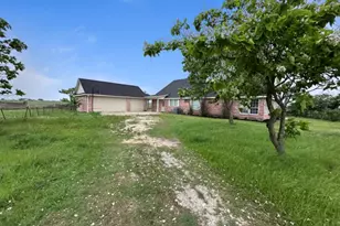 9652 County Road 4360, Frost, TX 76641 - Photo 5