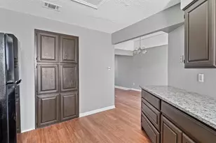 804 Custer St, Arlington, TX 76014 - Photo 11