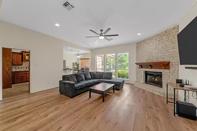 5612 Plantation Drive, Waco, TX 76708 - Photo 5