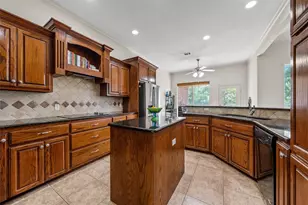 5612 Plantation Dr, Waco, TX 76708 - Photo 11