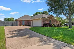 5612 Plantation Dr, Waco, TX 76708 - Photo 3