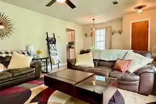 1009 Denton St, Denton, TX 76201 - Photo 7